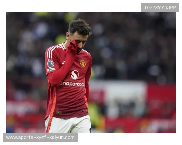 英超双红会教练图片：曼联与利物浦双红会中两队主帅的经典瞬间