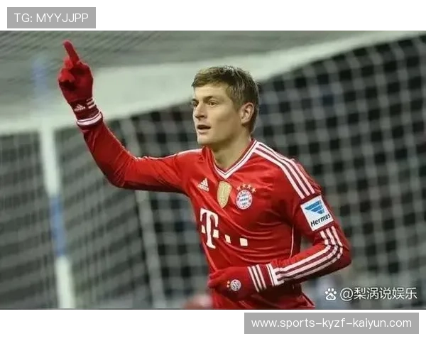 足球比赛中的边锋作用与技术特点解析 足球比赛中的边锋作用与技术特点解析